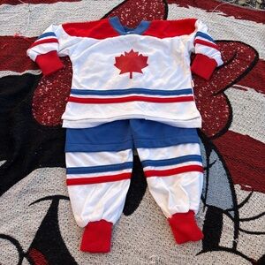 MILTON FUNWEAR RED WHITE BLUE MAPLE LEAF CANADA HOCKEY OUTFIT BOYS SIZE 4T